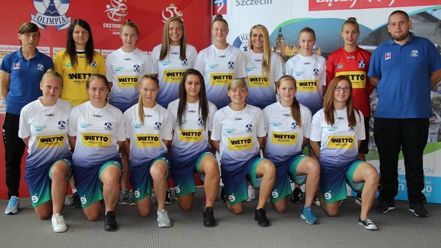 Bezbramkowym remisem zakończył się mecz Olimpii z AZS Wałbrzych w 3. kolejce piłkarskiej ekstraklasy kobiet.