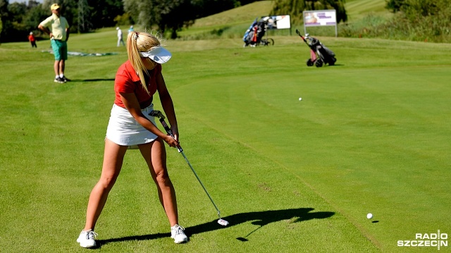 Ponad 230 zawodników z całej Polski rywalizuje w krajowym finale turnieju World Amateur Golfers Championship na polach w Binowie i Modrym Lesie. To rekordowa frekwencja w historii tych zawodów.