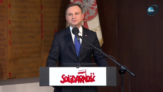 Solidarność to legenda dążenia do wolności, sprawiedliwości i normalności - mówił w Gdańsku w 36. rocznicę podpisania Porozumień Sierpniowych prezydent Rzeczypospolitej Polskiej. Andrzej Duda dziękował uczestnikom strajków za to jak zawzięli się z pełną odwagą i determinacją w 1980 roku.