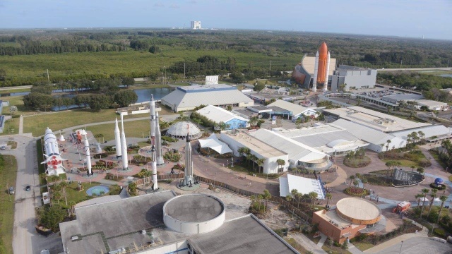 W centrum kosmicznym Cape Canaveral na Florydzie doszło do eksplozji przygotowywanej do startu bezzałogowej rakiety Falcon 9. Na szczęście nikt w tym wydarzeniu nie został ranny.