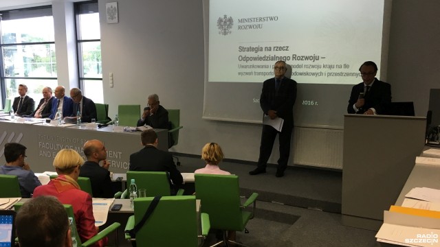 Ministrowie omawiali Strategię na rzecz odpowiedzialnego rozwoju
