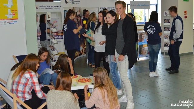 Wykłady, spotkania i konsultacje przed wyborem studiów - w Szczecinie ruszył Salon Maturzystów.