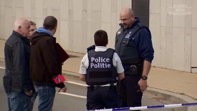 Dwóch policjantów zostało rannych w wyniku ataku nożownika w Brukseli. Napastnik został unieszkodliwiony strzałem z broni - informuje Polska Agencja Prasowa.