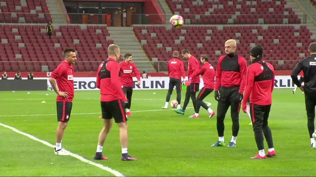 Polscy piłkarze zmierzą się z Danią w eliminacjach Mistrzostw Świata. Mecz odbędzie się w sobotę na Stadionie Narodowym w Warszawie. Biało-czerwoni chcą odnieść pierwsze zwycięstwo w walce o awans do Mundialu w Rosji.