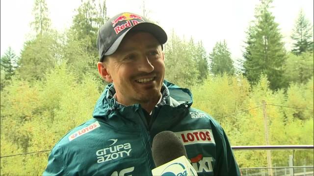 Skoczkiem jednak nie będzie, ale wraca do narciarstwa jako dyrektor. Adam Małysz będzie szefem koordynatora ds. skoków narciarskich i kombinacji norweskiej w Polskim Związku Narciarskim.