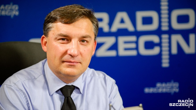 Himalaje hipokryzji - tak postawę polityków PO i PiS w sprawie debaty aborcyjnej i odrzucenie projektu zaostrzającego prawo skomentował szczeciński poseł Kukiz03915 Sylwester Chruszcz.