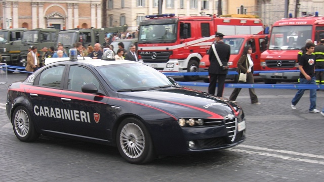 Azjatycką mafię, która chciała przemycić narkotyki do Polski, rozbiła policja. W areszcie jest 36 osób. Do nalotu na ich magazyn doszło w Mediolanie.