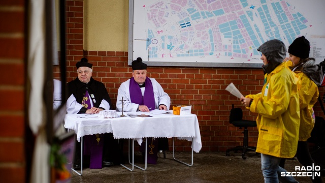 Klerycy z Arcybiskupiego Wyższego Seminarium Duchownego będą przyjmować 1 listopada wypominki, czyli kartki z imionami naszych zmarłych.