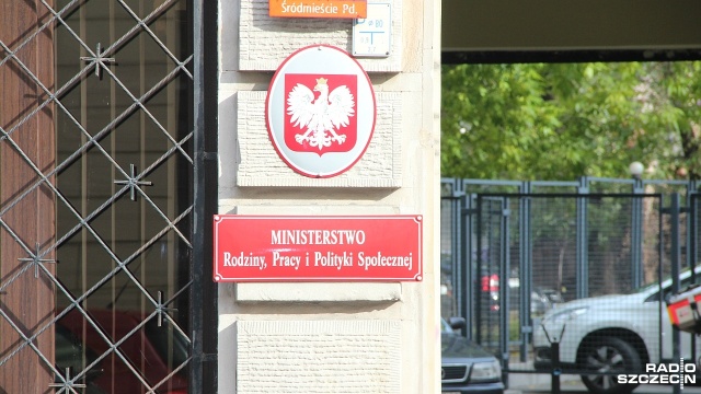 Za życiem - rządowy projekt ustawy o wsparciu kobiet w ciąży i ich rodzin wpłynął w środę do Sejmu.
