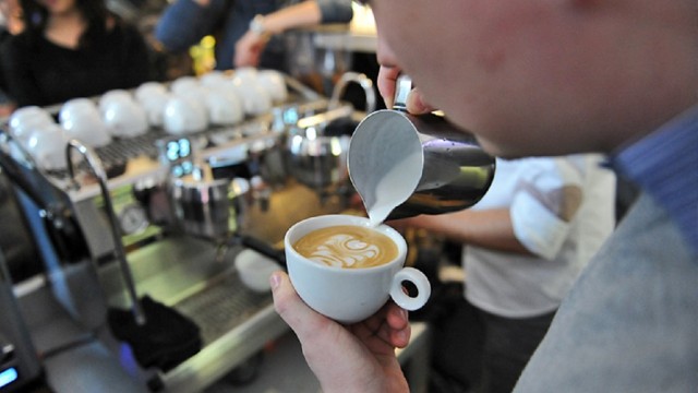 Sztuka malowania na kawie. Zmagania baristów w Szczecinie