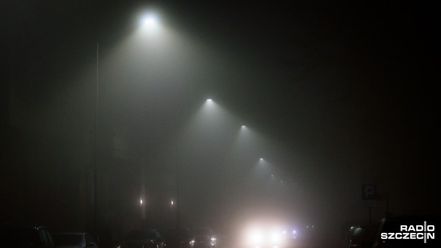 Synoptycy: Mgła ustąpi dopiero w czwartek nad ranem