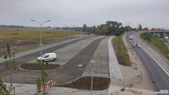 Nowy parking przy ulicy Eskadrowej na lotnisku Dąbie w Szczecinie jest już gotowy.