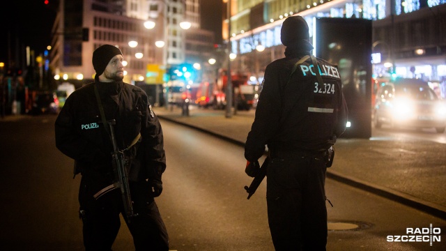 Sprawca zamachu w Berlinie jest w rękach policji. Jest przesłuchiwany przez funkcjonariuszy niemieckiej policji.