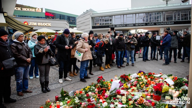 12 zabitych, 48 osób rannych - to bilans poniedziałkowego zamachu terrorystycznego w Berlinie. Do ataku doszło w dzielnicy Charlottenburg.