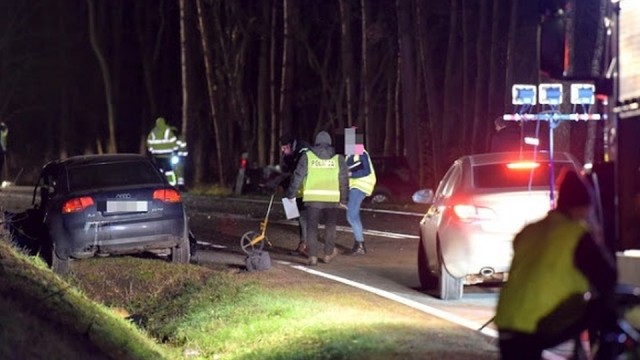 Policjant prowadził auto pod wpływem alkoholu i zderzył się z innym samochodem, a prowadzący go kierowca zmarł. 40-letni funkcjonariusz z Chojny został zwolniony dyscyplinarnie.