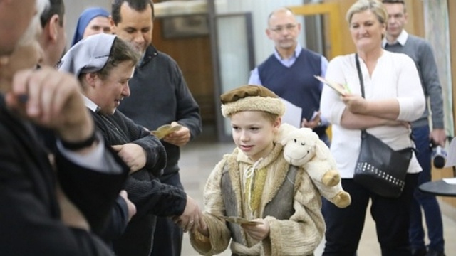 Kolędnicy misyjni to dzieci, które pomagają swoim rówieśnikom w krajach misyjnych. Tym razem w Tajlandii.