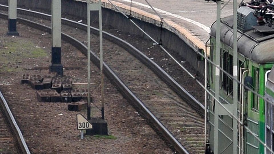 Awaria lokomotywy przyczyną opóźnienia pociągu PKP Intercity Gombrowicz. Fot. Łukasz Szełemej [Radio Szczecin/Archiwum]