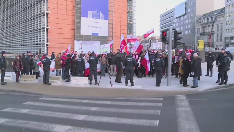 Demonstracje w Brukseli w związku z wizytą prezydenta RP Andrzej Dudy. Fot. TVN24/x-news