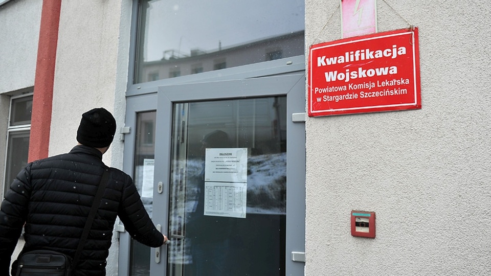 W całym kraju w ciągu trzech miesięcy kwalifikację przejdzie prawie ćwierć miliona osób. Fot. Łukasz Szełemej [Radio Szczecin/Archiwum]