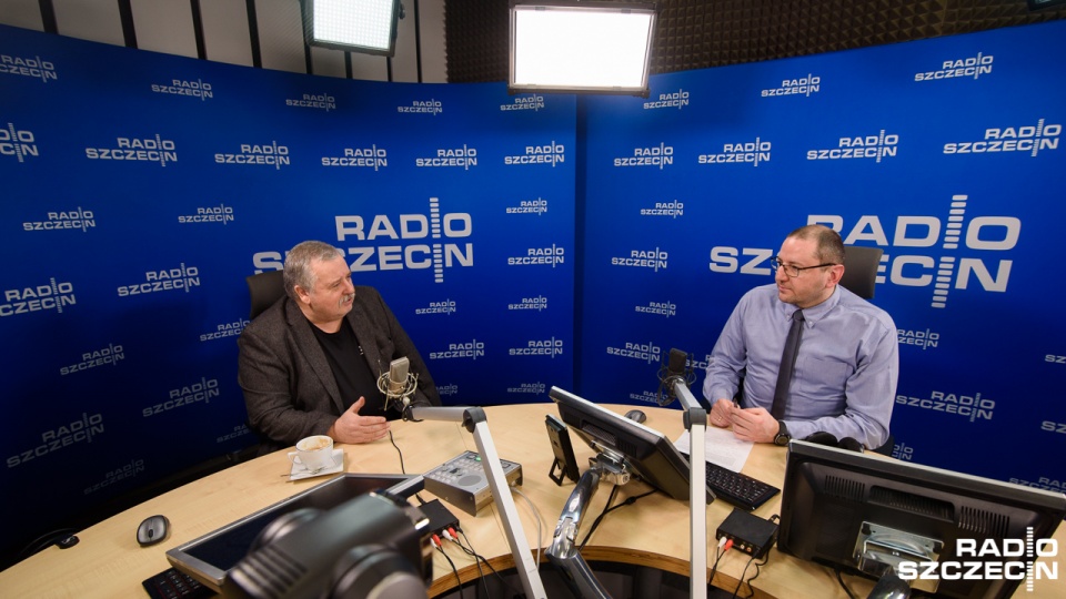 Artur Balazs był gościem audycji "Rozmowy pod krawatem". Fot. Konrad Nowak [Radio Szczecin]