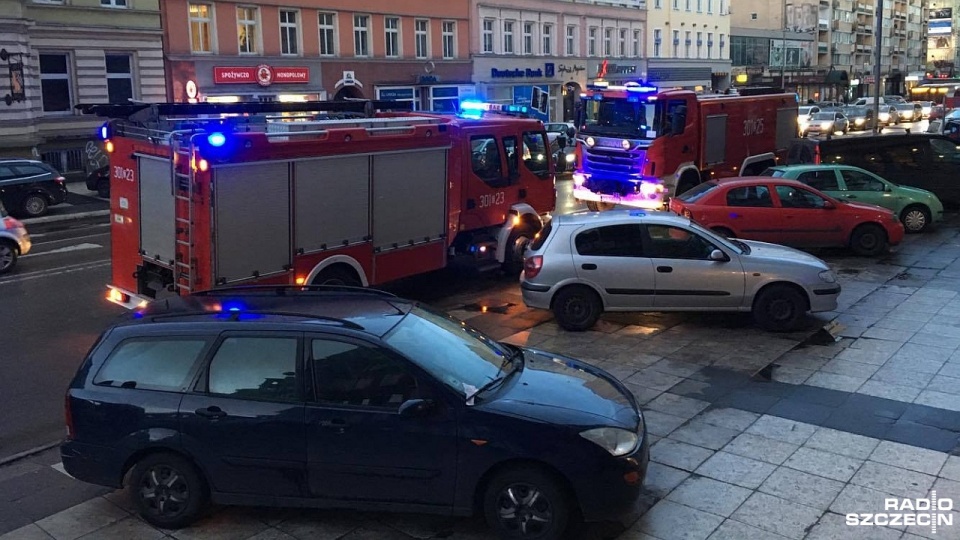 Pożar poddasza przy al. Wojska Polskiego w Szczecinie. Fot. Michał Król [Radio Szczecin]
