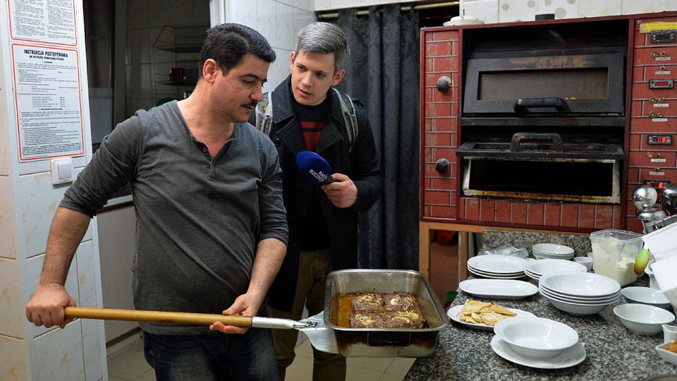 "Kuchenne rewolucje" odmieniły szczecińską restauracją orientalną "Aramia". Fot. Łukasz Szełemej [Radio Szczecin]