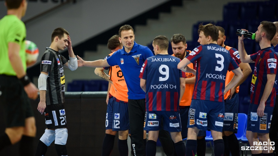 Halowi piłkarze Pogoni 04 po ostatnich remisach powalczą z Red Dragons Pniewy w ekstraklasie futsalu. Fot. Konrad Nowak [Radio Szczecin]