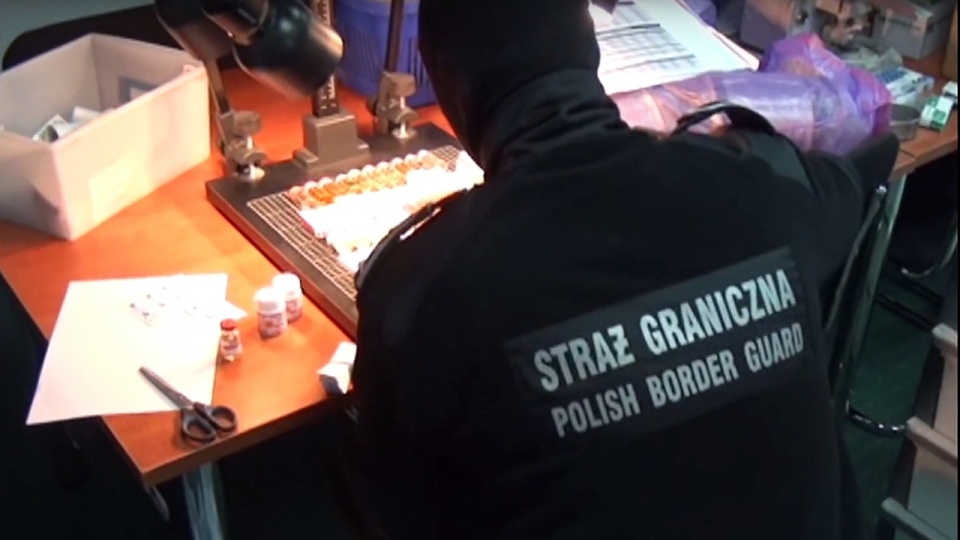 Domową fabrykę leków zlikwidowali pod Kołobrzegiem pogranicznicy. Fot. Materiały straży granicznej.