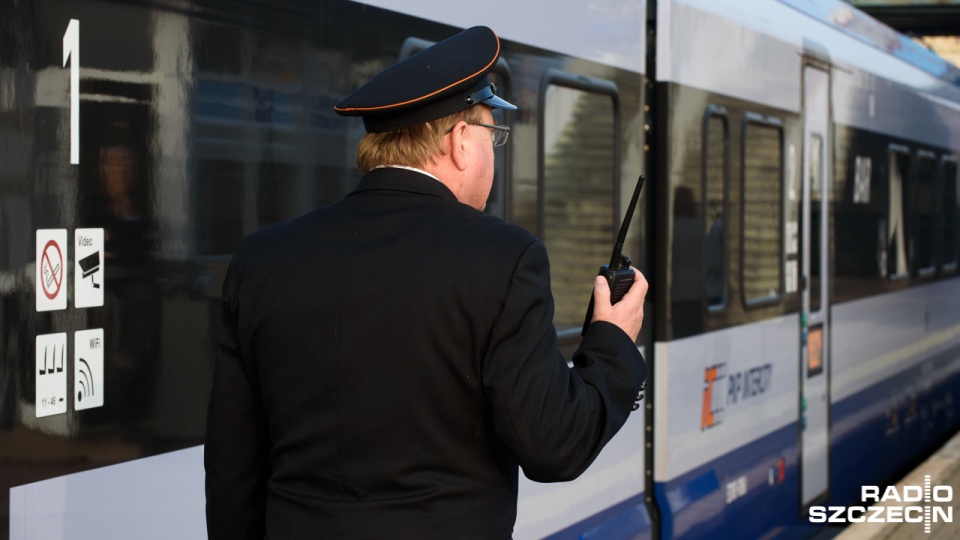 PKP Intercity brakuje 200 mln złotych na realizację połączeń kolejowych w obecnym rozkładzie jazdy - informuje Ministerstwo Infrastruktury i Budownictwa. Fot. Konrad Nowak [Radio Szczecin]