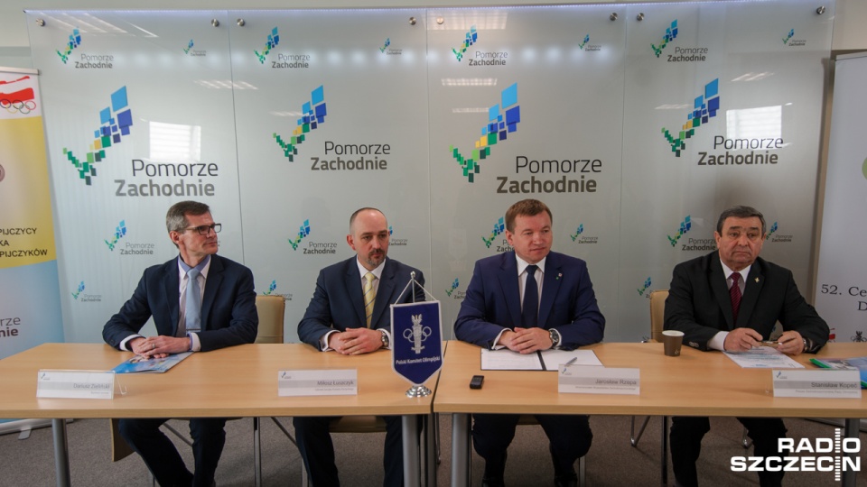 Zawody lekkoatletyczne, memoriał w podnoszeniu ciężarów czy turniej piłki nożnej chłopców "Szukamy następców Henryka Wawrowskiego i Dariusza Adamczuka" - to tylko niektóre z wielu imprez podczas Centralnych Uroczystości Dni Olimpijczyka. Fot. Konrad Nowak