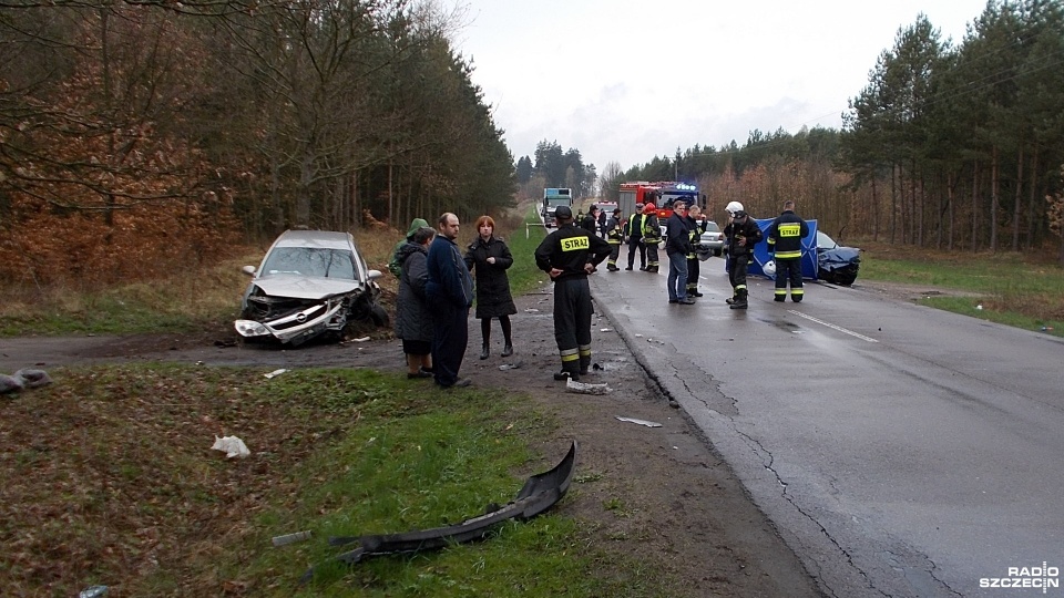 Tragiczny wypadek na drodze wojewódzkiej nr 152. Fot. Adam Wójcik [Radio Szczecin]