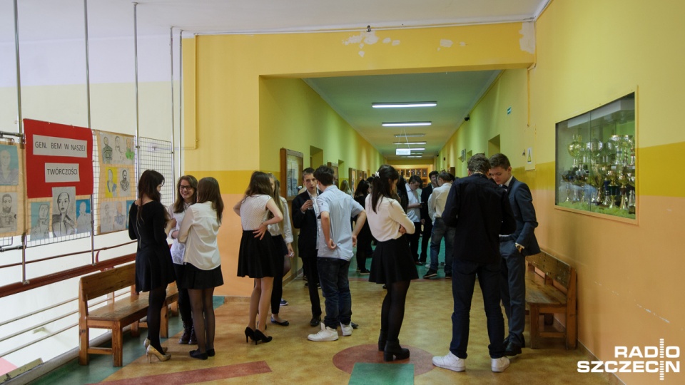 Maraton egzaminów już za gimnazjalistami. W całym kraju przystąpiło do niego 360 tys. uczniów klas trzecich. Fot. Konrad Nowak [Radio Szczecin]
