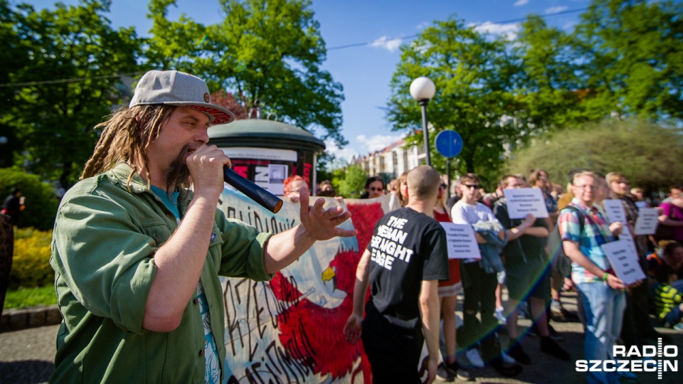 Manifestacja "Solidarnie przeciwko rasizmowi". Fot. Konrad Nowak [Radio Szczecin]