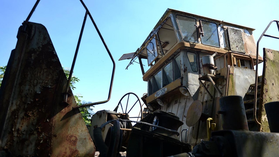 Akademia Morska sprzedaje pchacz Bizon B 26. Fot. Łukasz Szełemej [Radio Szczecin]