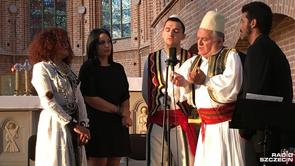 Międzynarodowy Zespół Voxtra wystąpił w kościele pw. św. Jana Ewangelisty. Fot. Małgorzata Frymus [Radio Szczecin]