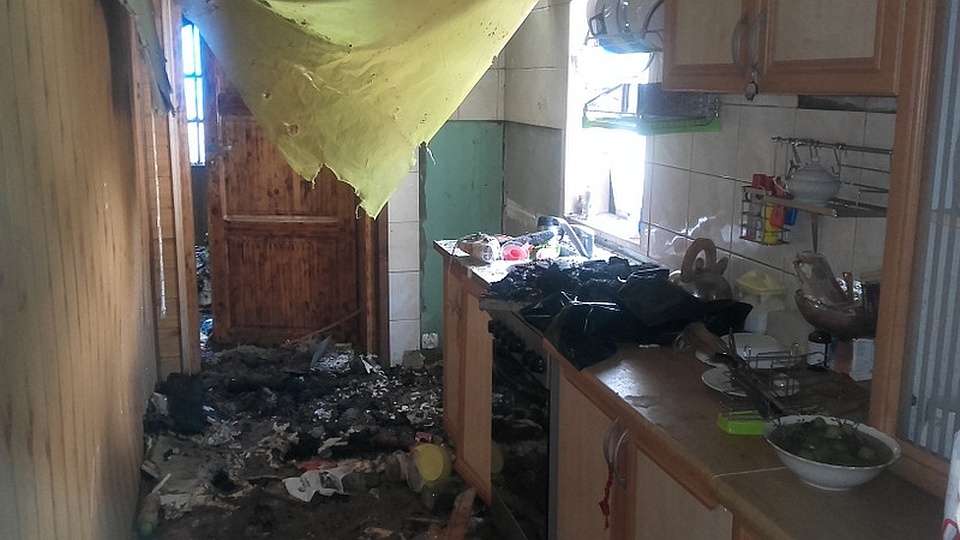 Urzędnicy z Chojny proszą o pomoc rodzinie ze Stoków, która w pożarze straciła dorobek życia. Fot. chojna24.pl