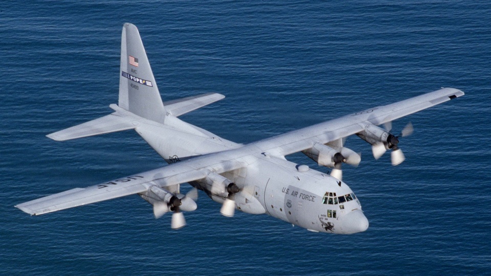 Lockheed C-130 Hercules należący do amerykańskiej armii. Fot. www.wikipedia.org / U.S. Air Force