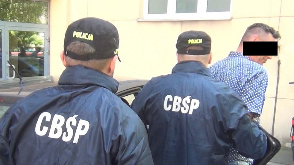 Policjanci z CBŚ niedawno zatrzymali mieszkańca Warszawy za przemyt uchodźców. Fot. cbs.policja.pl