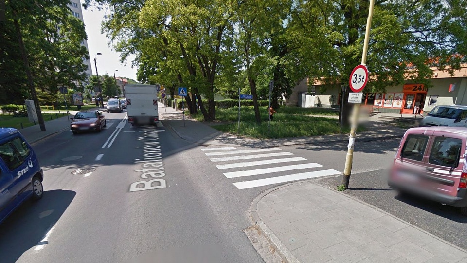 Skrzyżowanie Batalionów Chłopskich z Żołędziową. Fot. google.pl/maps