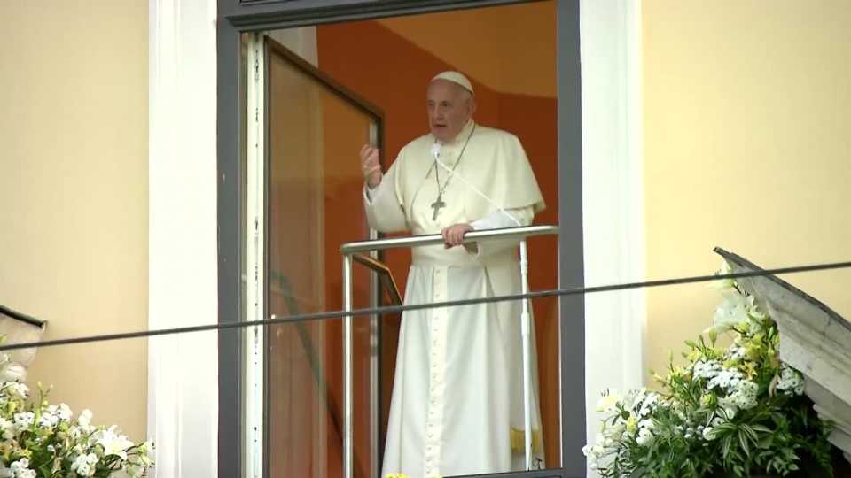 Papież Franciszek pożegnał się z wiernymi w Krakowie. Fot. TVN24/x-news