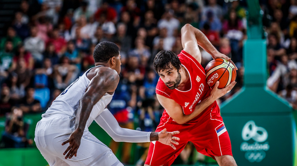 Milos Teodosić podczas meczu USA - Serbia 94:91. Fot. FIBA Twitter