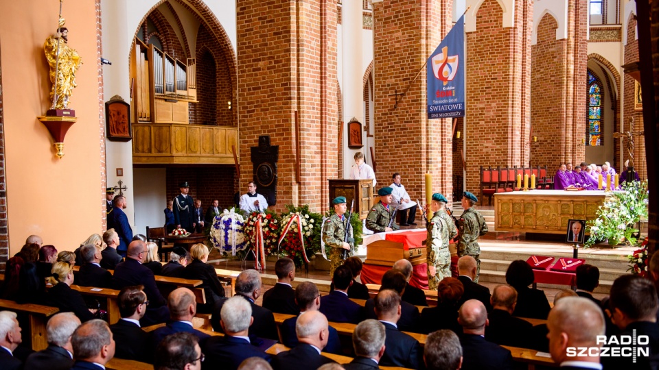 Uroczystości pogrzebowe Piotra Jani w szczecińskiej katedrze. Fot. Konrad Nowak [Radio Szczecin]