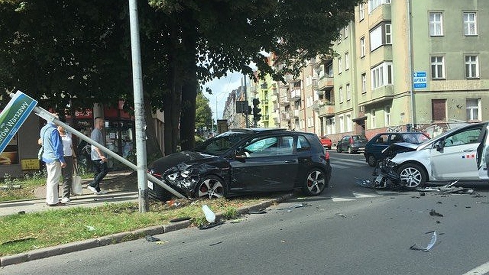 Do wypadku doszło w Szczecinie u zbiegu Bohaterów Warszawy i 5 Lipca. Fot. Jarosław Gowin [Radio Szczecin]