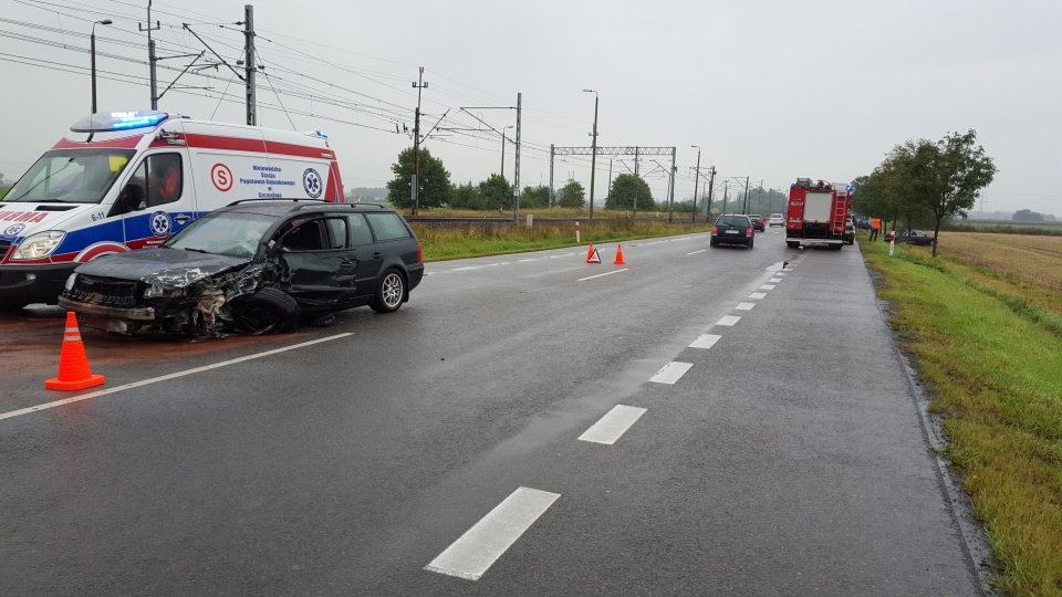 Wypadek na drodze krajowej nr 3. Fot. Andrzej Ryfczynski / ikamien.pl