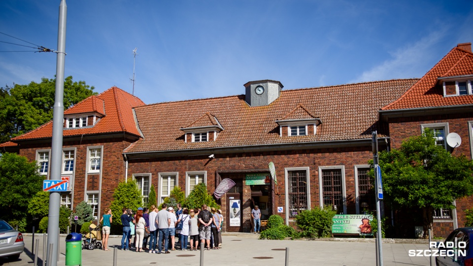 IPN zorganizował spacer po Niebuszewie. Fot. Konrad Nowak [Radio Szczecin]