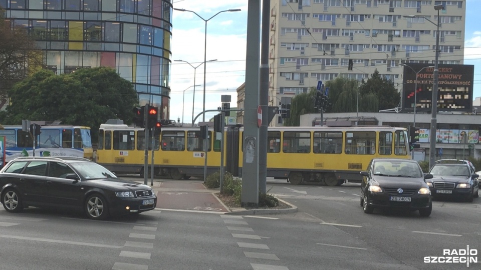 Awaria tramwaju na Placu Żołnierza w Szczecinie. Fot. Jarosław Gaszyński [Radio Szczecin]