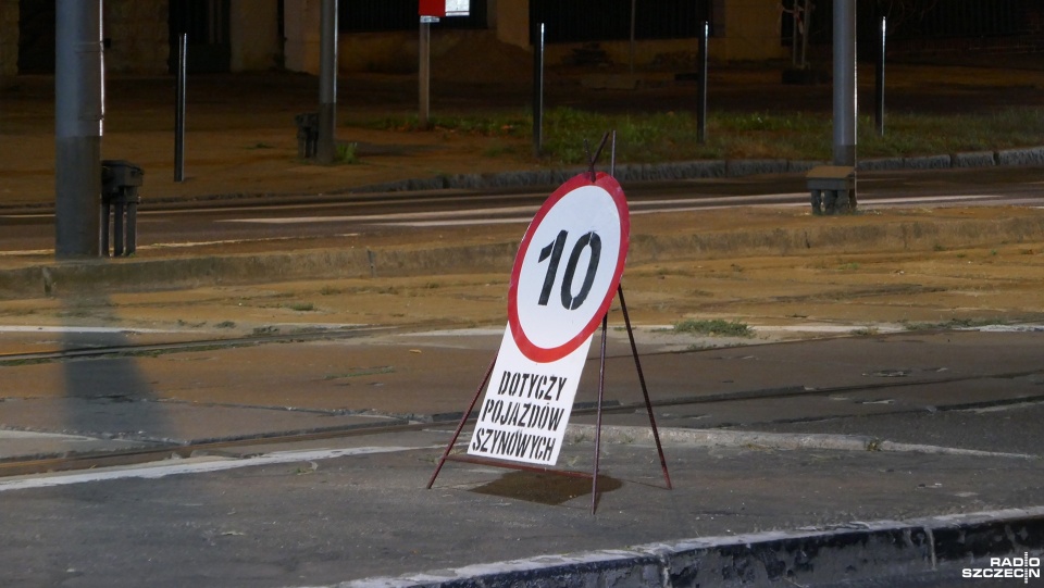 Awaria i naprawy na alei Wojska Polskiego. Fot. Piotr Sawiński [Radio Szczecin]