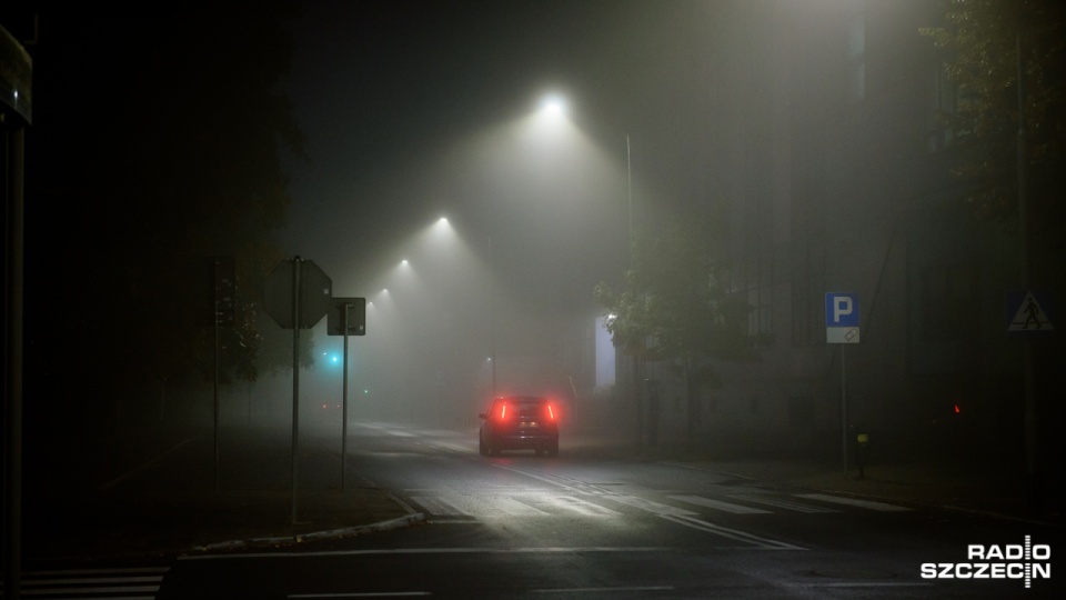 Z danych Komendy Głównej Policji wynika, że w 2015 roku między godziną 23 a 5 nad ranem miało miejsce mniej niż sześć procent wypadków. Fot. Konrad Nowak [Radio Szczecin]