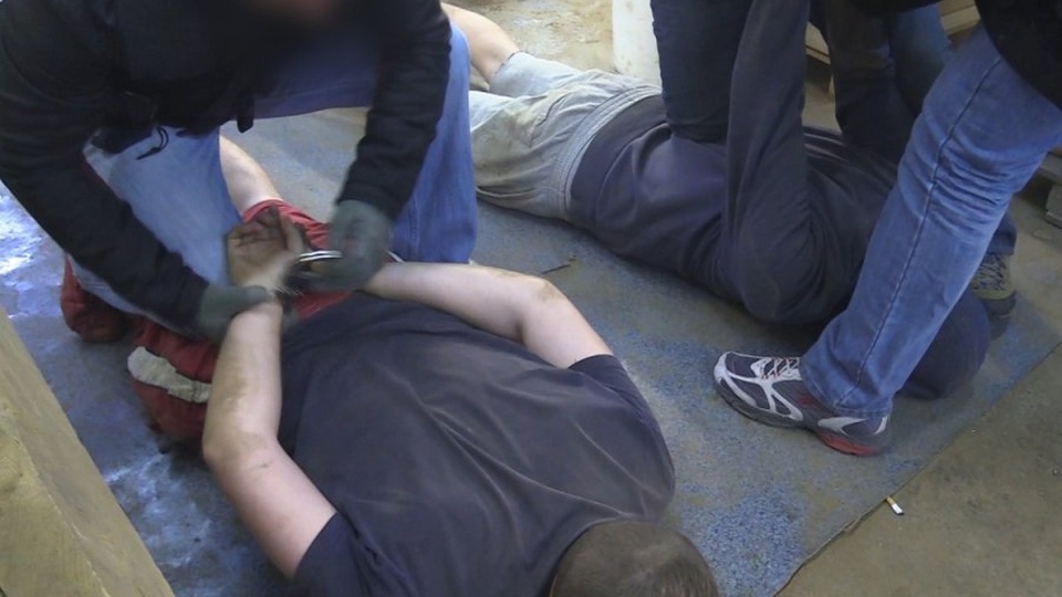 Dwie nielegalne fabryki tytoniu zlikwidowali warszawscy i łódzcy policjanci CBŚP. Fot. CBŚP, www.cbsp.policja.pl