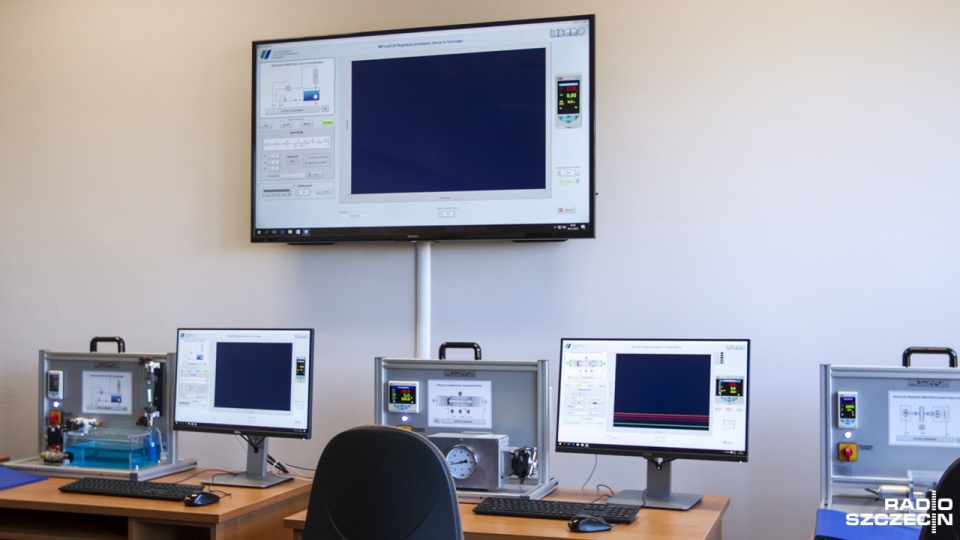Na Wydziale Technologii i Inżynierii Chemicznej otwarto Laboratorium Dynamiki Procesowej. Fot. Weronika Łyczywek [Radio Szczecin]